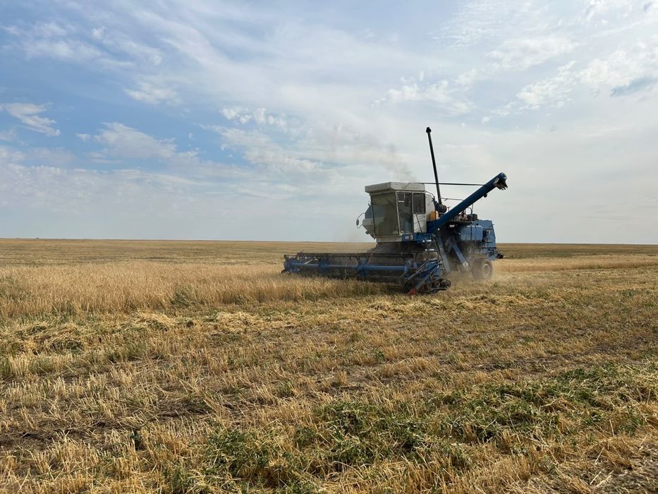 Продам комбайн енесей 1200