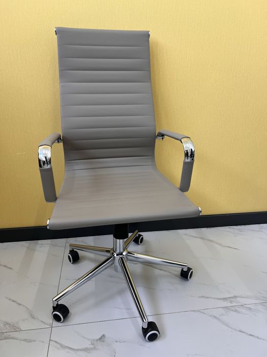 Офисное кресло из Zeta