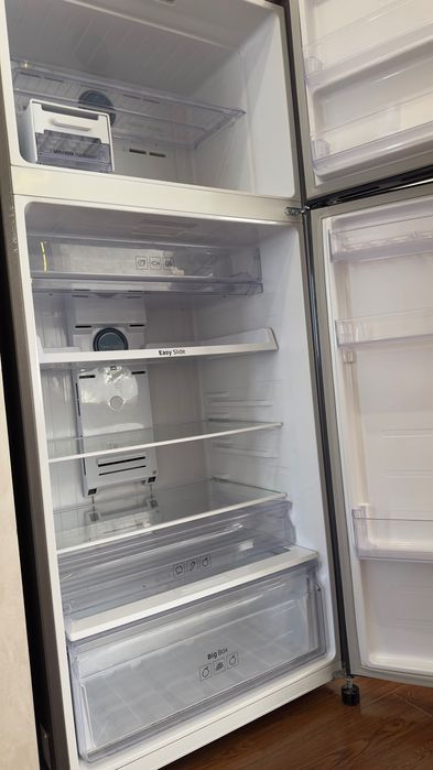 Холодильник двухкамерный «Самсунг»