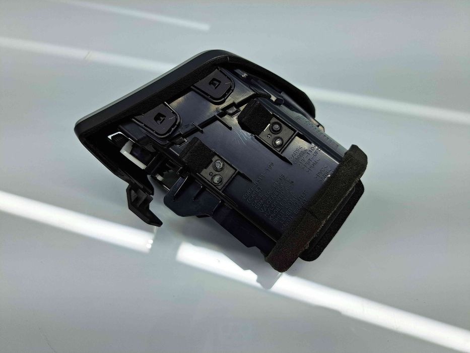 Grila aerisire stanga Nissan X-Trail (T32) [Fabr 2013-prezent] 687614