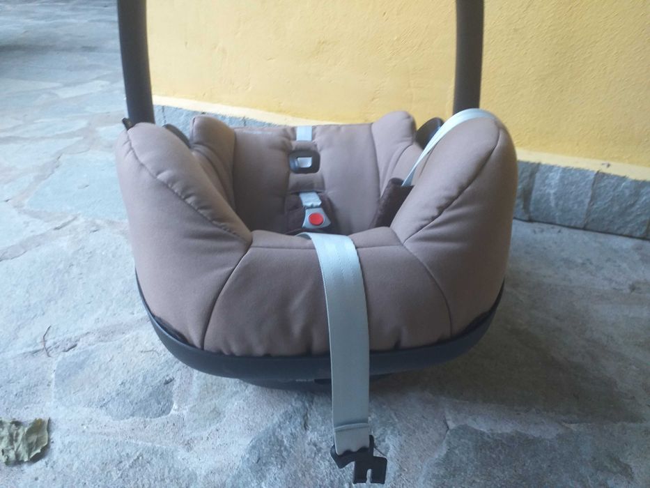 Бебешко столче / кошница за кола Maxi Cosi Rok, Макси Кози 0 - 12 кг.