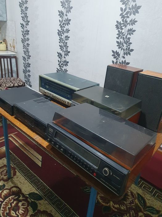 Антикварианты проигрыватели, магнитолы, видеомагнитафоны