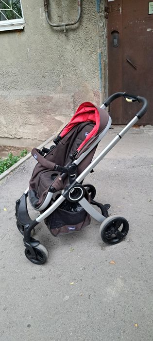 Всесезонняя коляска вездеход chicco