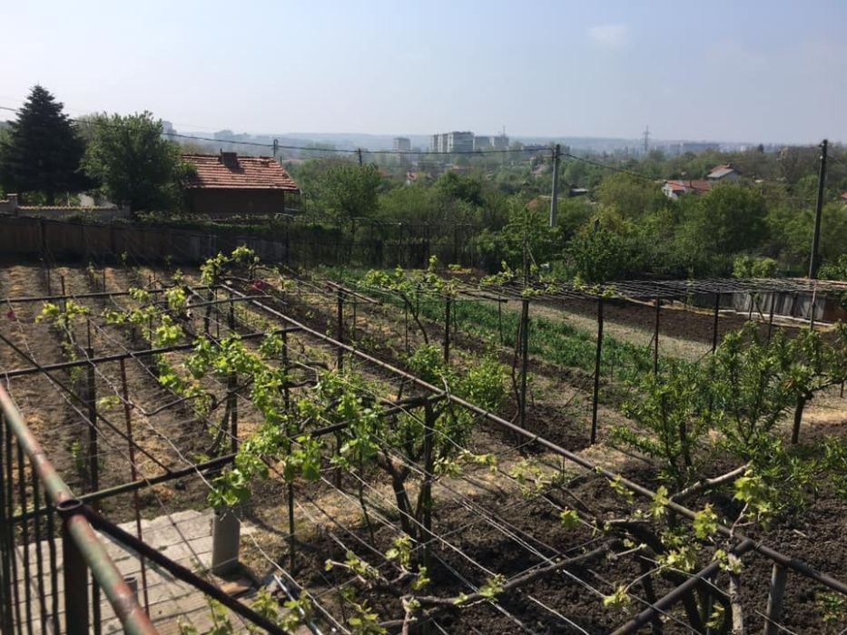 Парцел във вилна зона с панорамна гледка