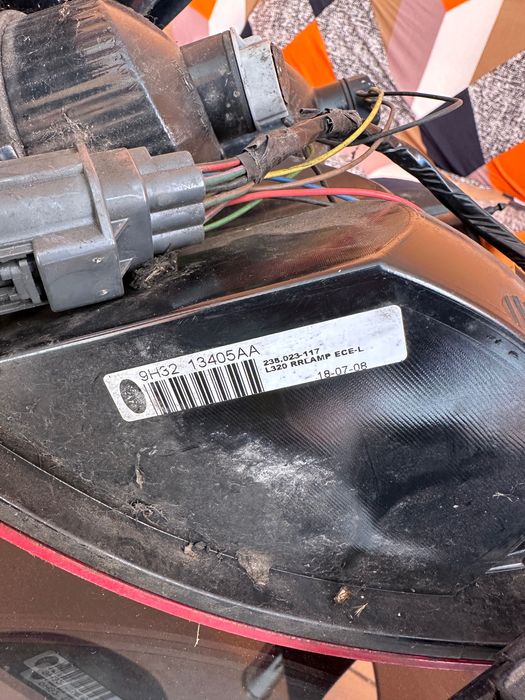 Продавам части за ланд Ровер спорт 2007