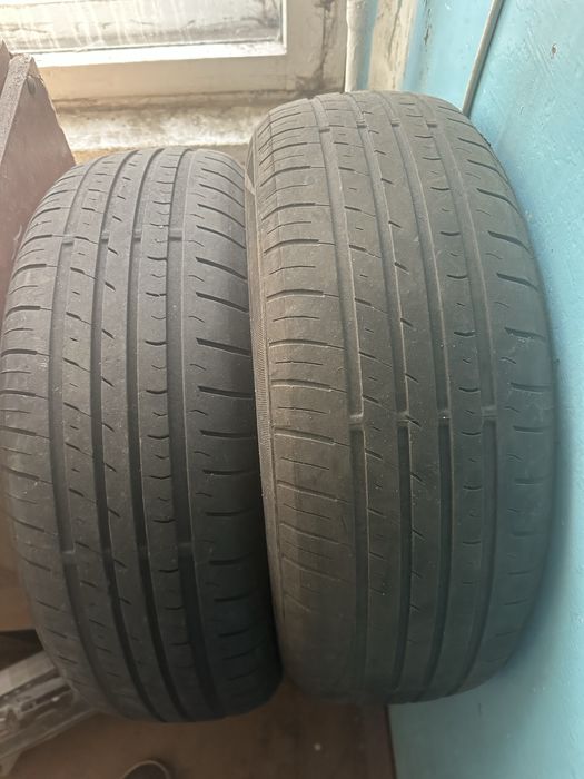 Продам 2 балона шины лето