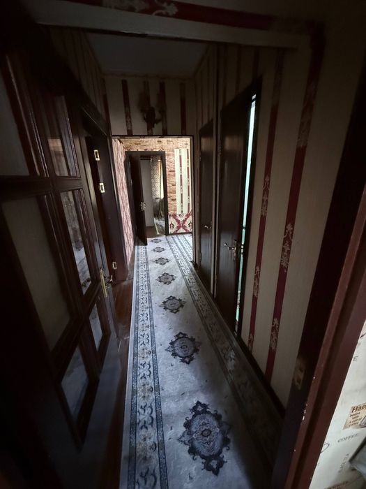 Kvartira Geniral uzoqov guzorda srochna sotiladi pul zaril