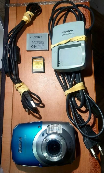Canon Powershot D10