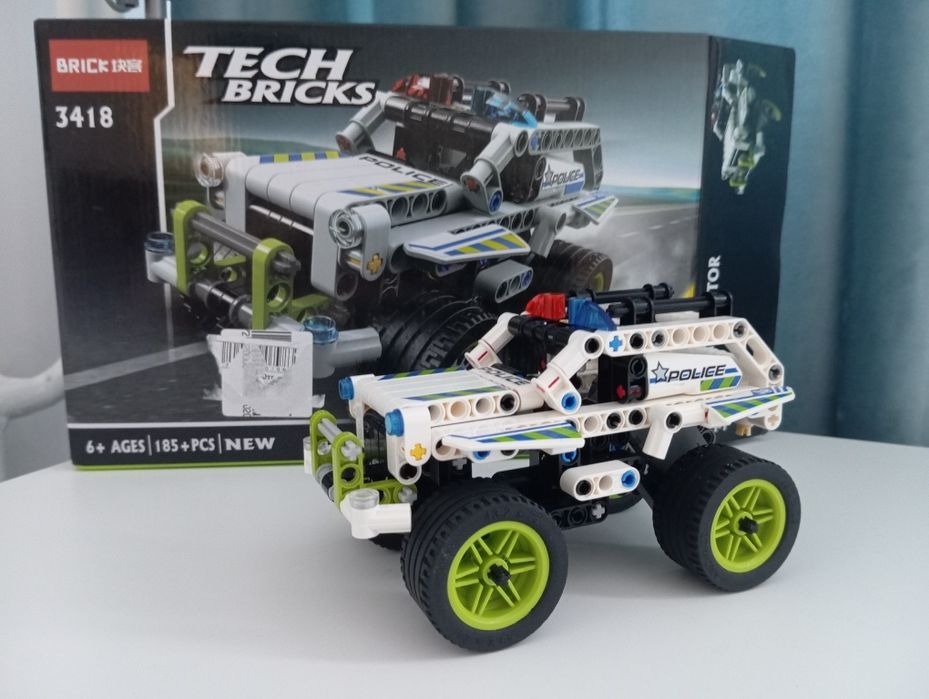 Продам машину из Лего аналог