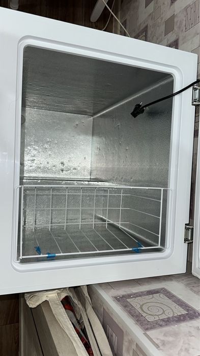 Морозильник в отличном состоянии