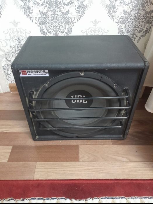 Продам сабвуфер..