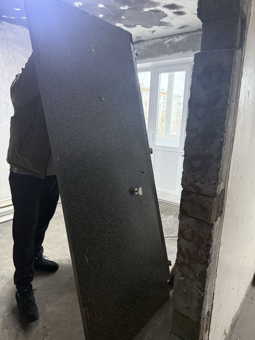 Железная дверь б/у