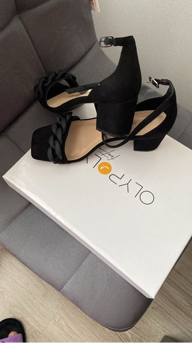 Новые босоножки