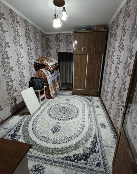 2 xonali kvartira sotiladi