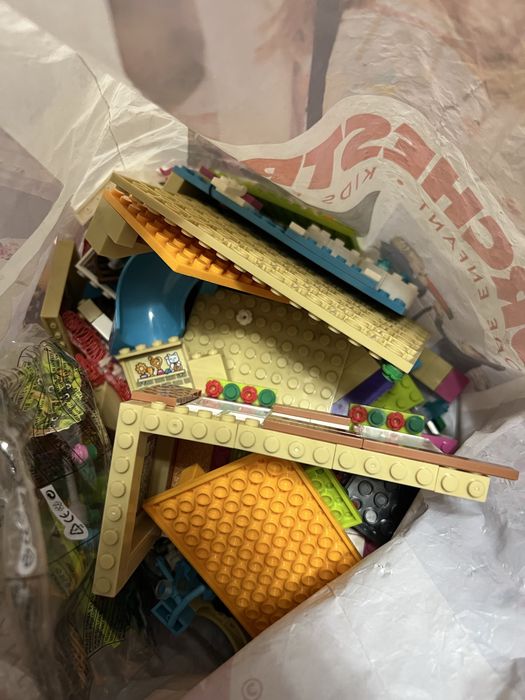 Продам лего friends