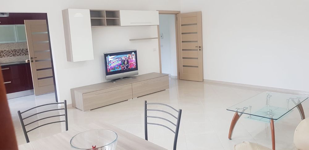 Inchiriere apartament 2 camere bloc nou