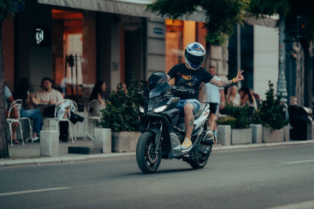 Aprilia SR GT 200