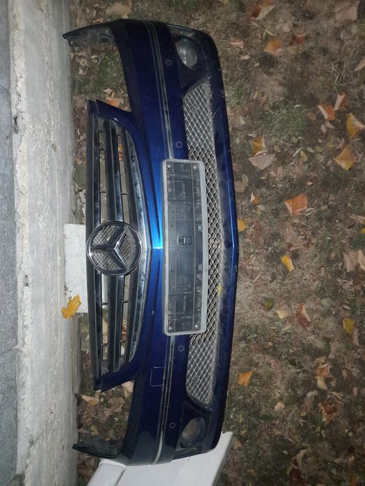 Предна броня Mercedes CLC/ЦЛЦ в отлично състояние. 500лв!!!