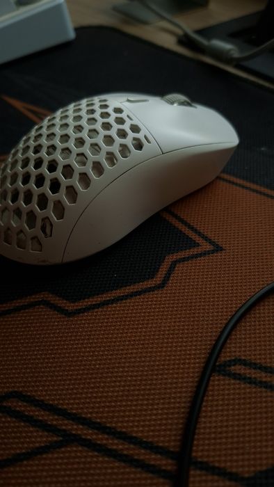 Продам мышку Ajazz AJ199