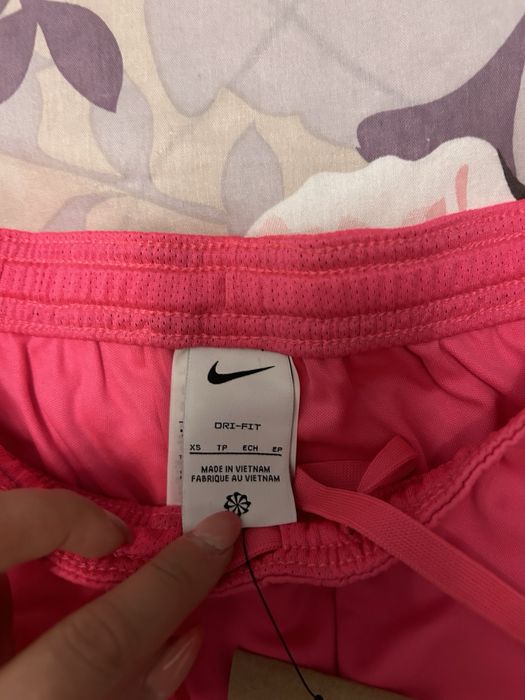 Дамски панталон Nike-оригинален