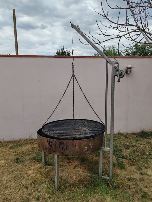 Gratar din inox suspendat