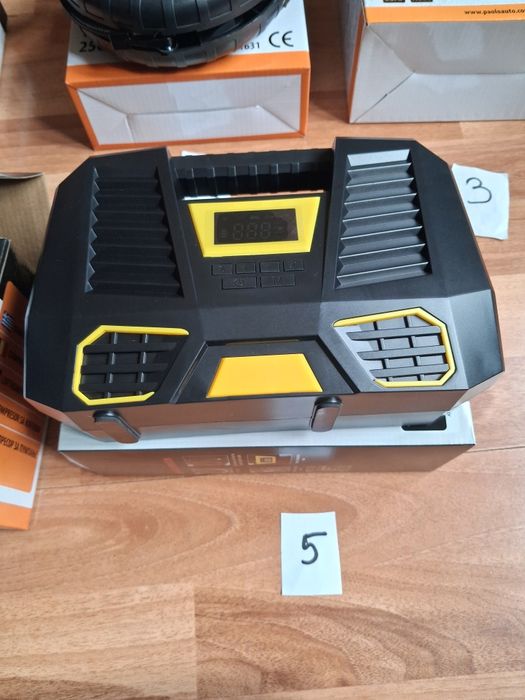 Компресори за гуми 12V