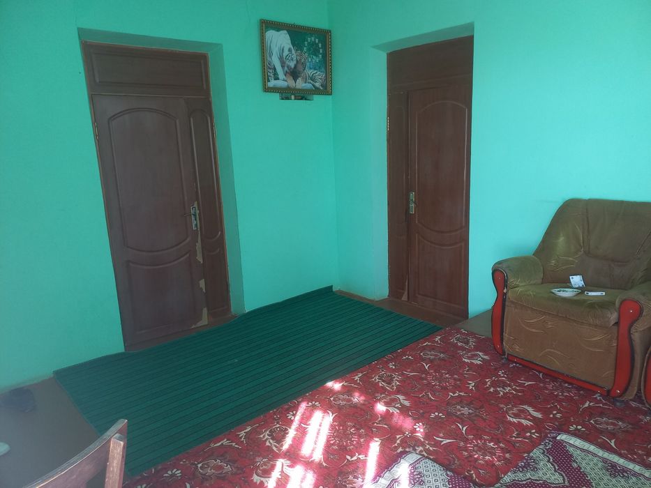 Uy joy uchastka hamma Sharoitlari  bor