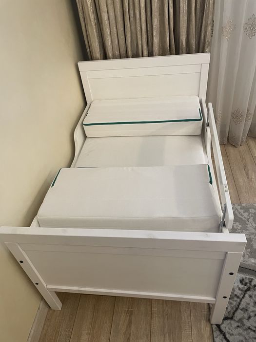 Продам детскую раздвижную кровать