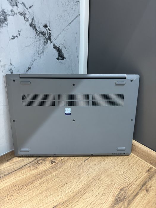 Продам ноутбук Lenovo IdeaPad 3