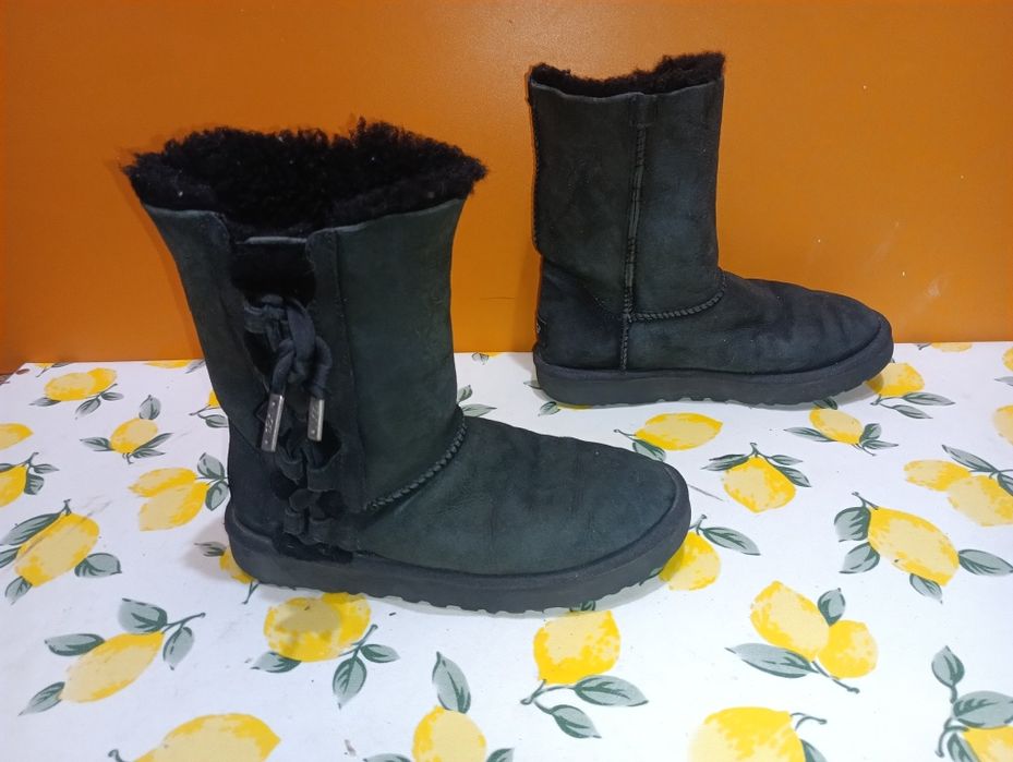 UGG кожени боти N 36 - 18 €