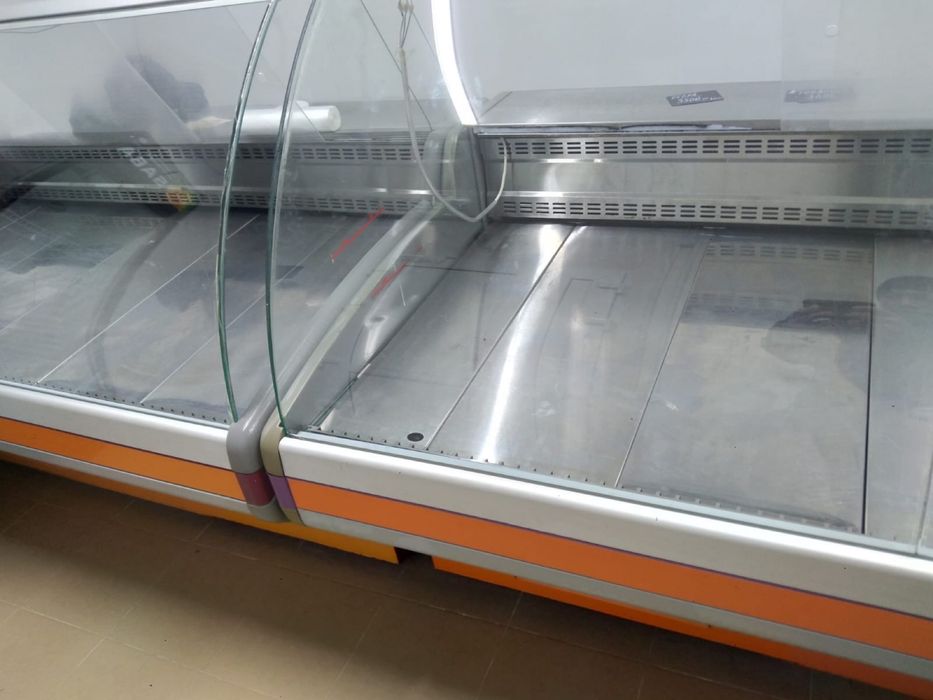 Витринные холодильники