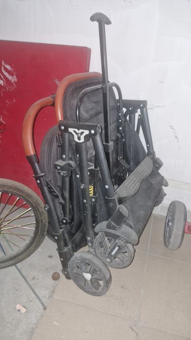 Продам детскую коляску