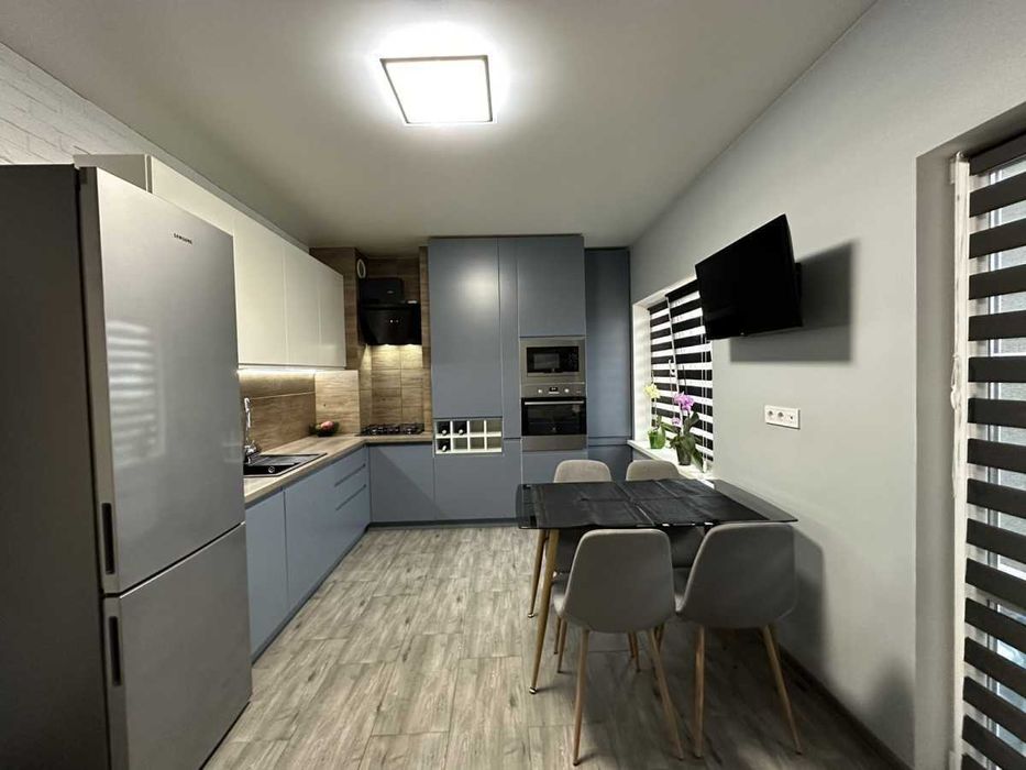 Дава се под наем Двустаен апартамент в София, Център - 56 кв.м за 408 € - Снимка #1