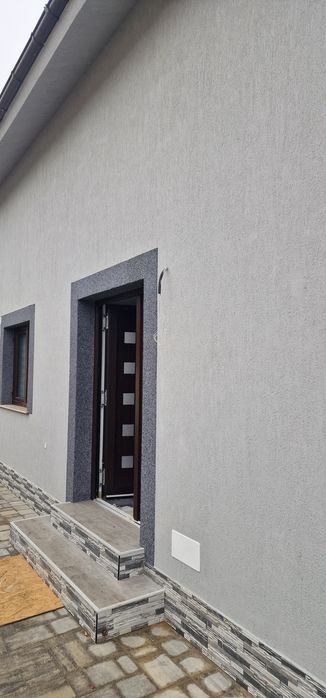 Renovări și Amenajări Interioare -Parchet, Gresie, Izolații, Faianta, Rigips, Zugraveli, Tapet, Pavaj, Profile decorative, Placari Piatra
Renovari