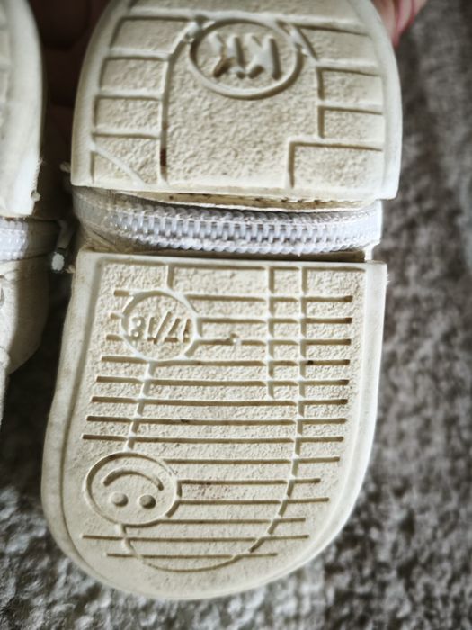 Обувчици за прохождане К и К