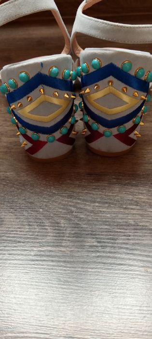 Женская обувь летняя