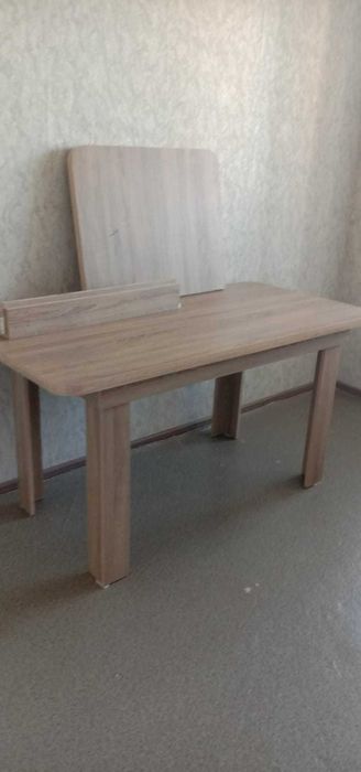 Продам стол новый