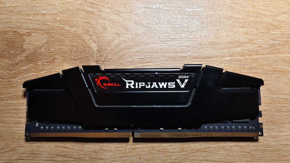 Memorie RAM G.Skill Ripjaws V 32GB DDR4 3200MHz CL16 1.35v