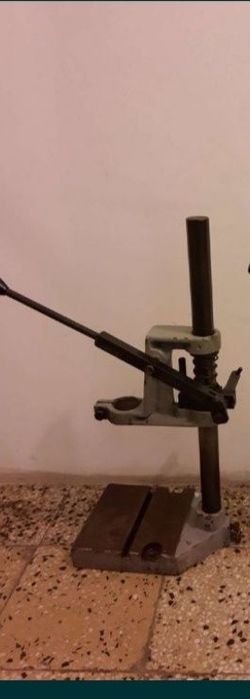 Стойки за бормашини български захват 43 мм.