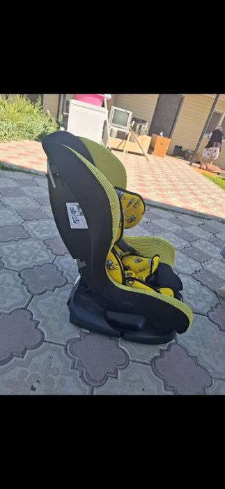 Продается авто кресло в хорошом состояний