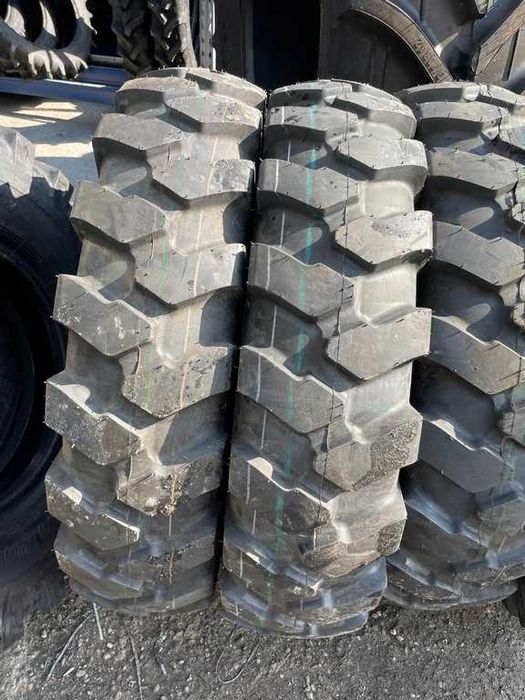 Anvelope noi 10.00-20 cu 16 pliuri marca BKT pentru excavator