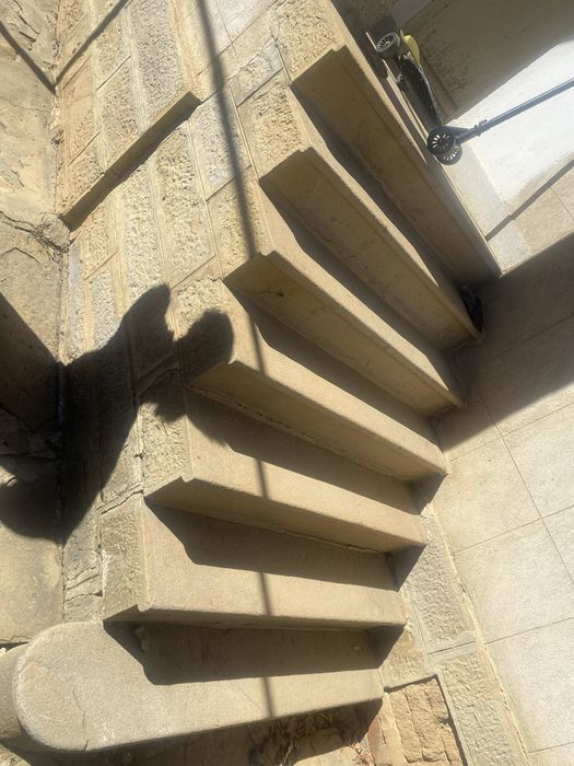 Дялъни камъни стъпала