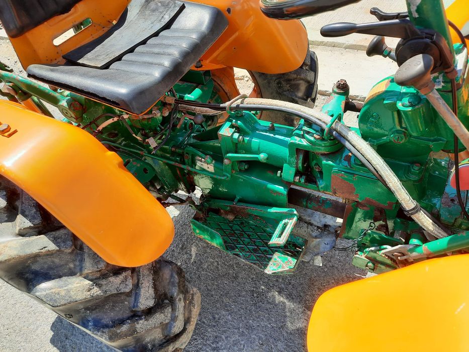 Vând tractor Goldoni în 2  pistoane, 4x4, două prize de putere, 26 CP,