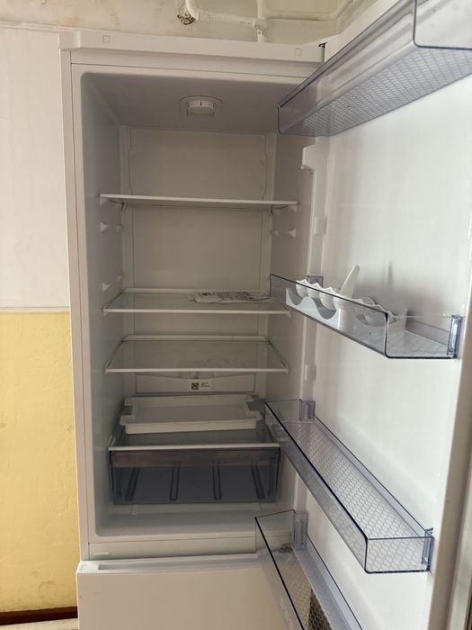 Холодильник beko