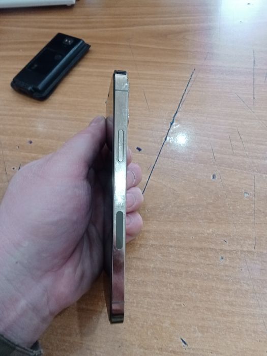 Айфон 12 про харошом састаяние