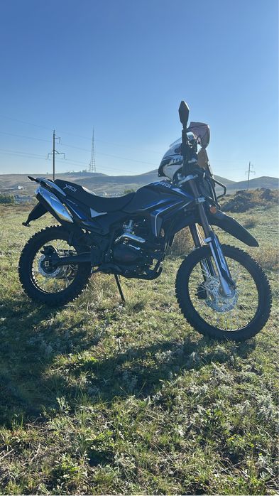 Продам мотоцикл yaqi