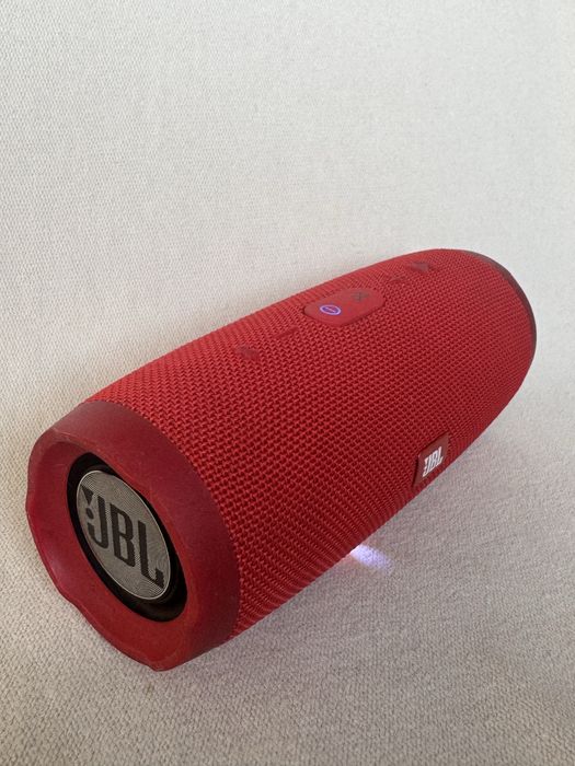 Преносима bluetooth тонколона JBL CHARGE 3