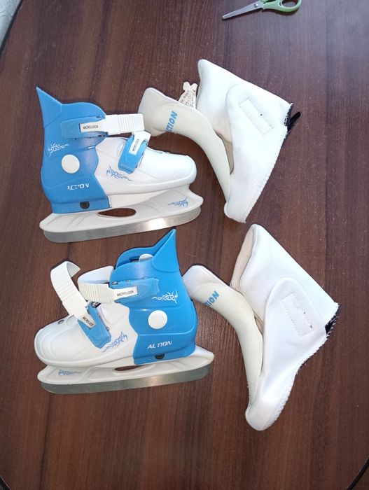 Продам  детские коньки