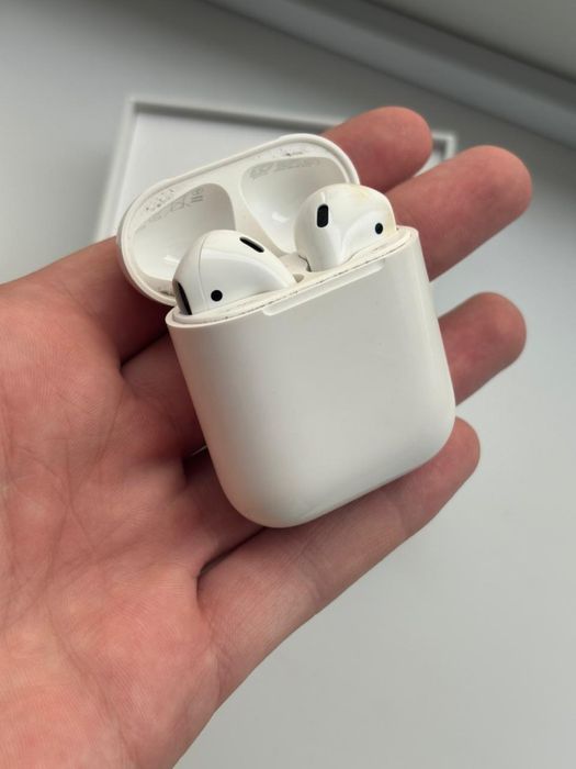 Продам Airpods 2 оригинал
