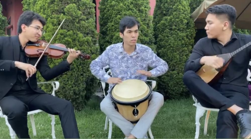 Живой звук для праздников и корпоративов